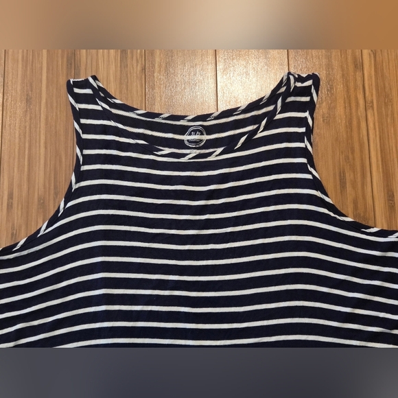 NWOT Maurcies Striped Tank Top - Picture 3 of 6